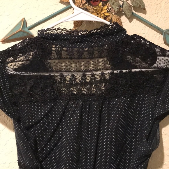 Blouse - Picture 3 of 5